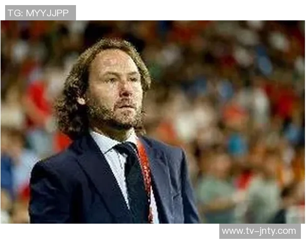 内德维德盛赞加斯佩里尼攻势足球理念称其为世界级教练