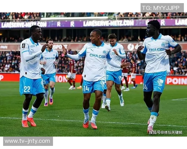 欧冠小组赛末轮大战来袭六个名额悬念待解八队争夺同分荣耀 欧冠小组赛末轮大战来袭六个名额悬念待解八队争夺同分荣耀