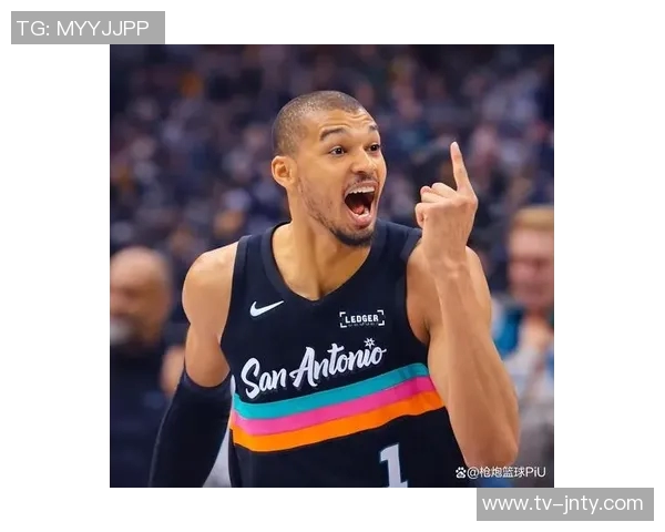 马刺团队协作显神威九人轮换全员得分六人上双助力胜利